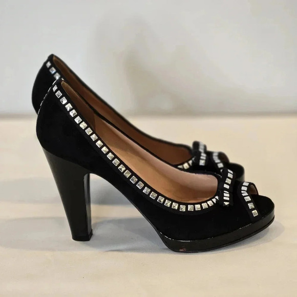 Marc By Marc Jacobs Black Suede High Heels Court Studs Bow Shoes Size 37.5 - Picture 1 of 6
